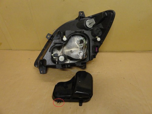 2007 - 2013 Mercedes Sprinter W906 OEM Passenger Right Headlight COMPLETE - Picture 17 of 24