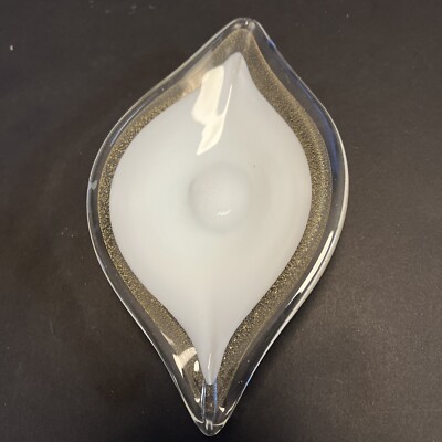 Art Glass Trinket Dish Eye Oyster Seashell Shape Swirl White Gold Fleck 7  READ