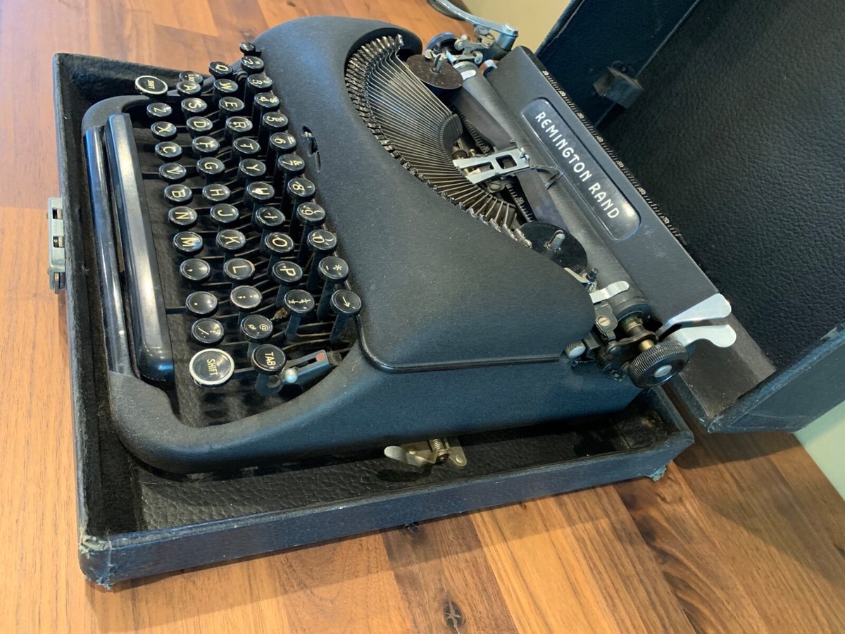 REMINGTON RAND Deluxe Model 5 Portable 1940s Vintage Typewriter | eBay