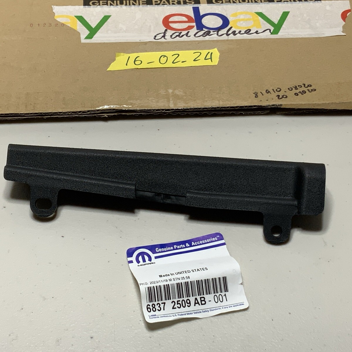 2019-2025 RAM 1500 Rear Left Tailgate Cover 68372509AB LH OEM | eBay