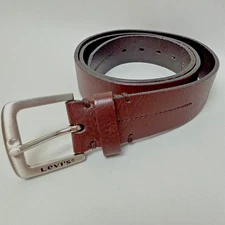 LEVI’S Men's Size 42 / 105 Brown Genuine Leather Belt 1.5” wide SILVERTONE buckl