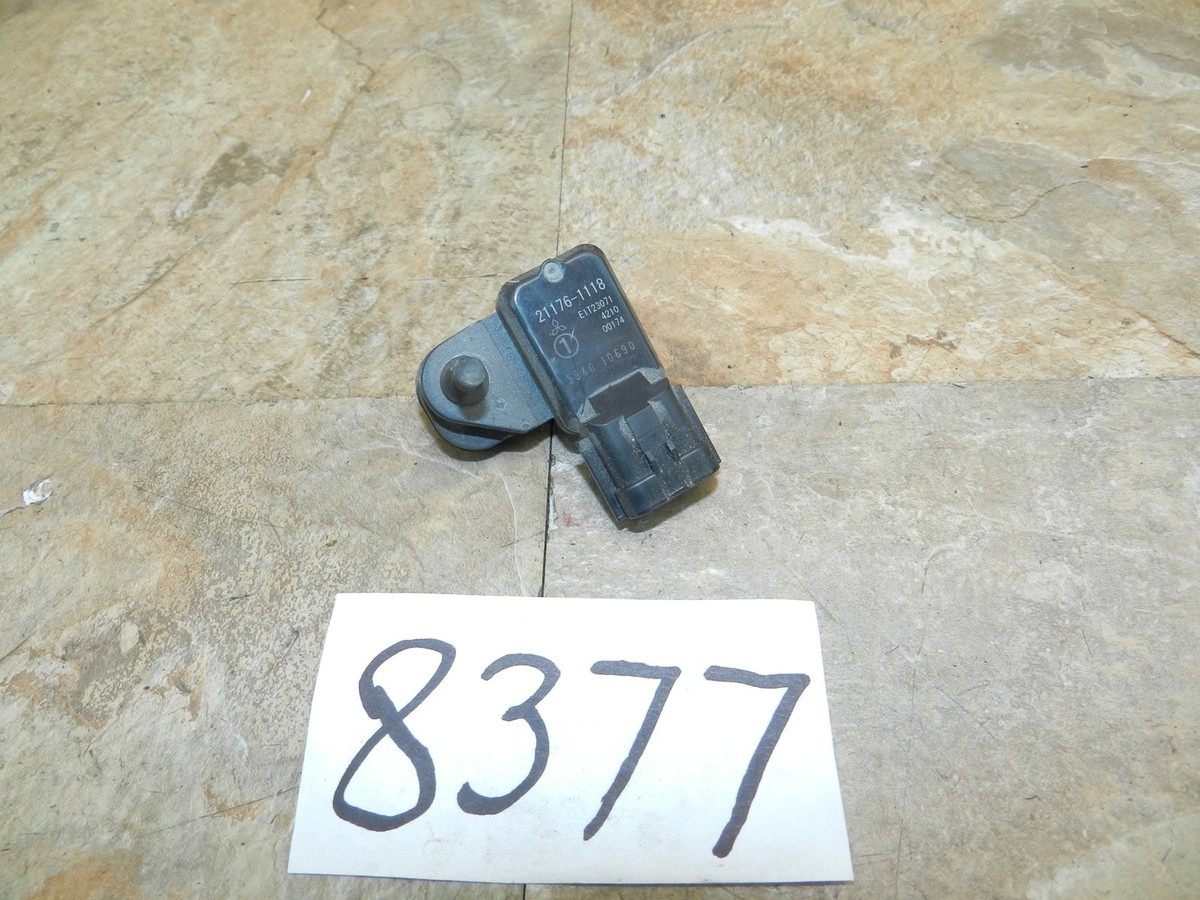a。 04-05 KAWASAKI ZX10R MAP MAF SENSOR MANIFOLD PRESSURE SENSOR