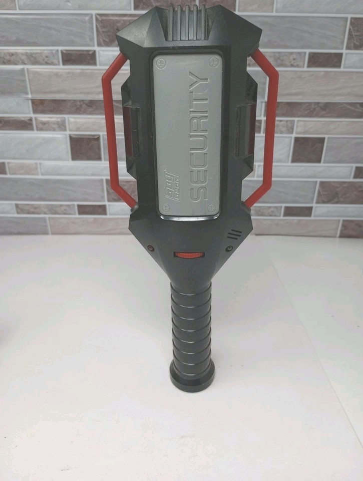 Spy Gear Security Scanner Metal Detector Toy 2010 Wild Planet Pre Owned ...