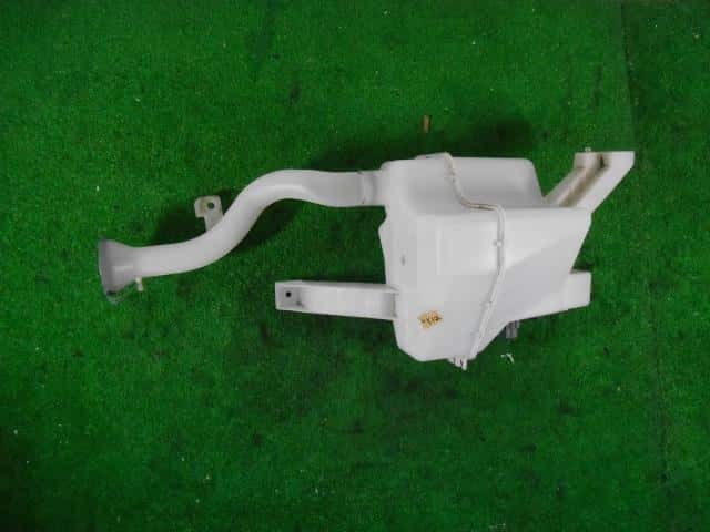 NISSAN Ad 2017 DBF-VY12 Windshield Washer Tank 28910EW000 [Used] [PA96988335]