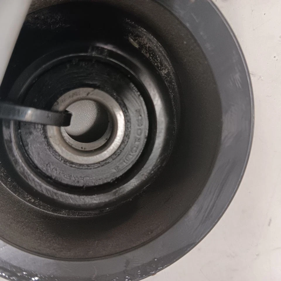 Polea loca Infiniti QX50 2017 2016 2015 2014 Foto 4 de 4