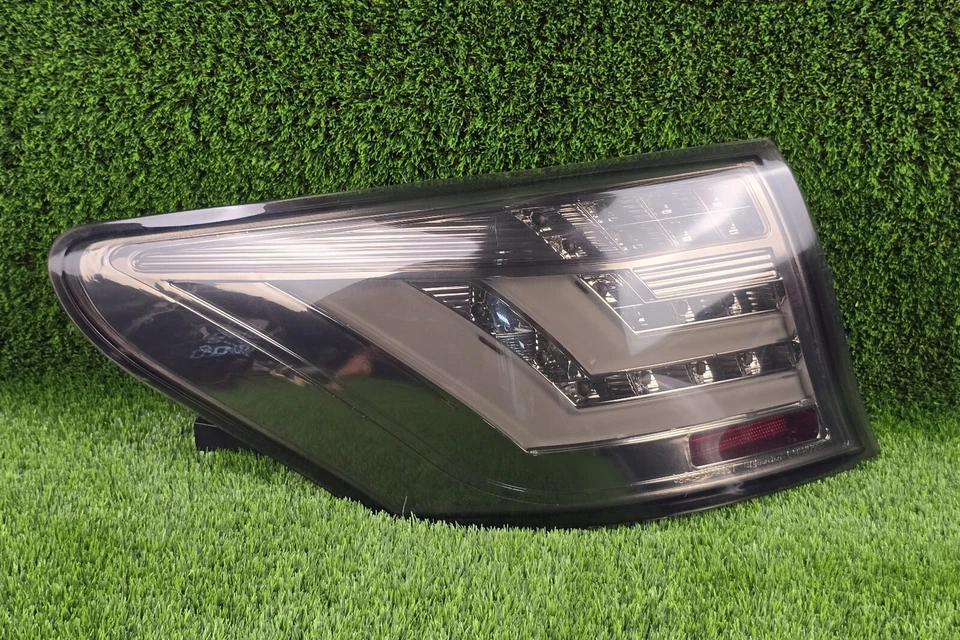 Luces traseras Lexus LS460 LS460L 2006-2009 luces exteriores solo mercado de accesorios usadas Foto 4 de 4