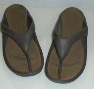 Menâs/ladys Crocs Baya Flip Flops Sandals Size men 10 ladys 12 | eBay