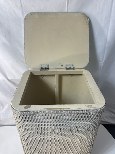 Cesta de mimbre pequeña vintage MCM Redman blanca y verde tapa de almacenamiento Licite - Imagen 14 de 20