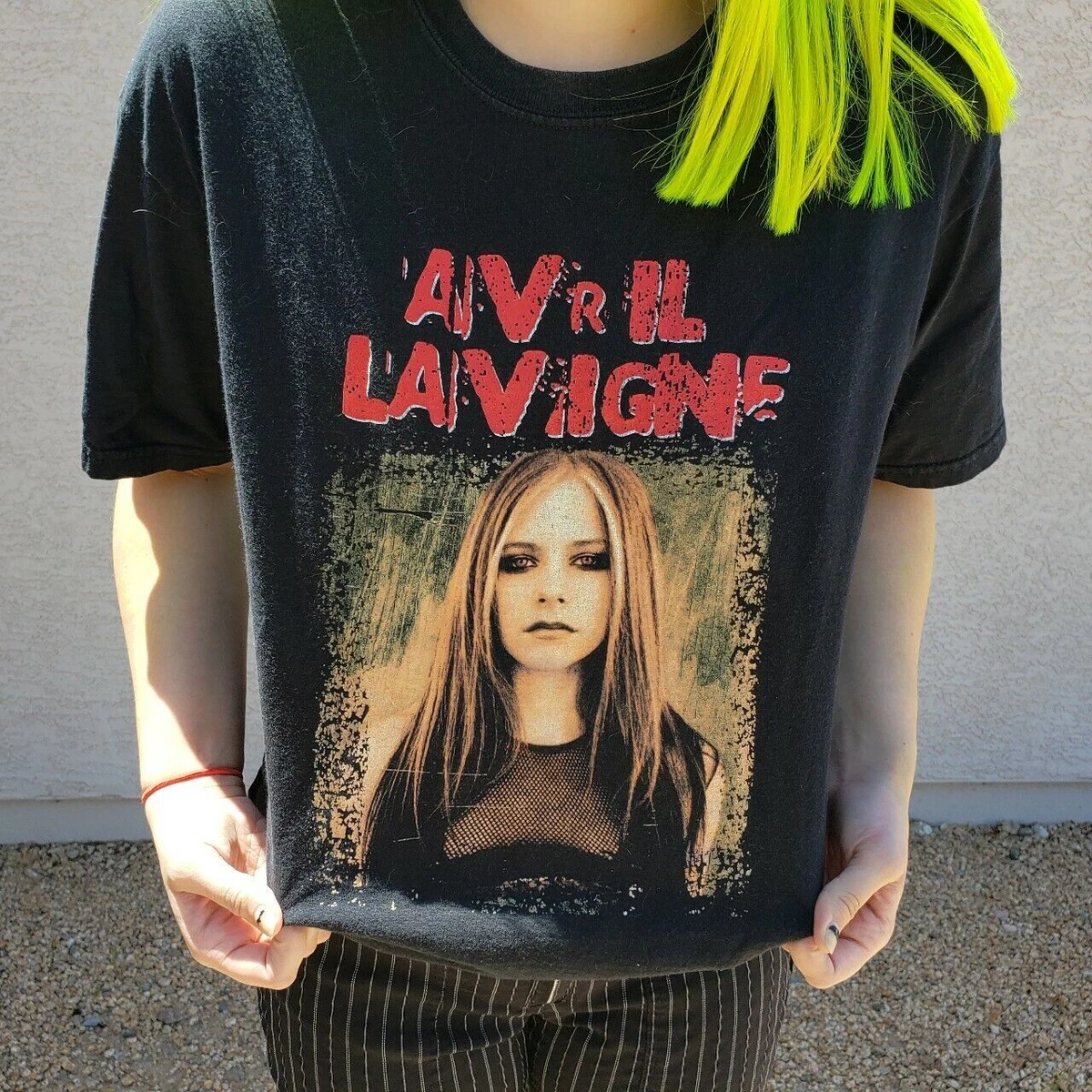 Avril t shirt clearance