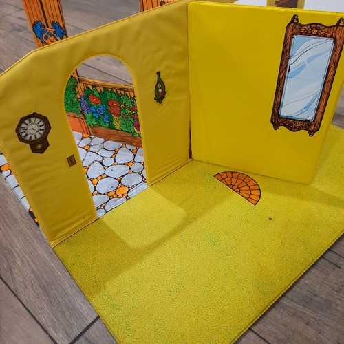 Vintage Mattel The Sunshine Family Home #7801 w/ 2 Dolls mom dad Box 1974 READ - Picture 17 of 18