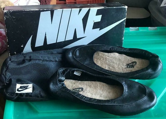 nike wmns studio wrap