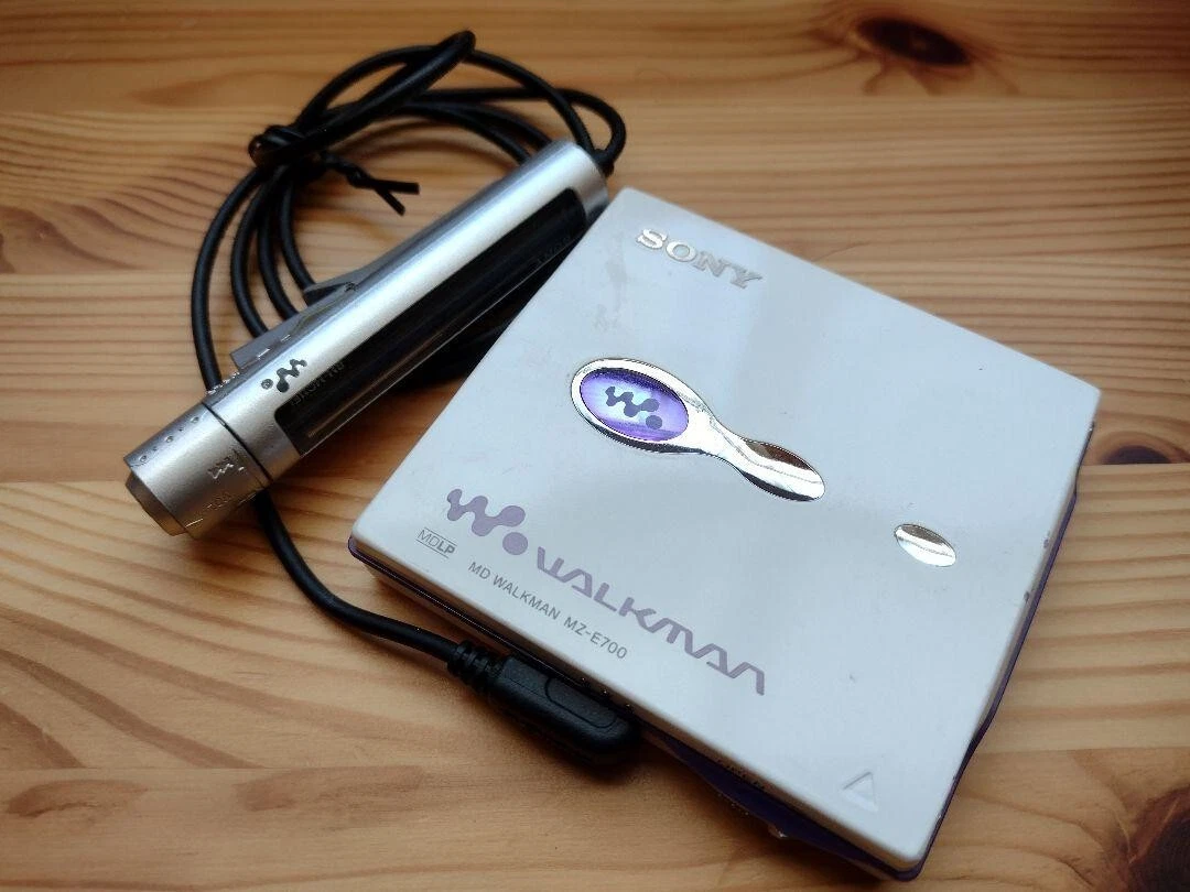Walkman MZ-E700 Portable MD Mini Disc Player With Remote Control