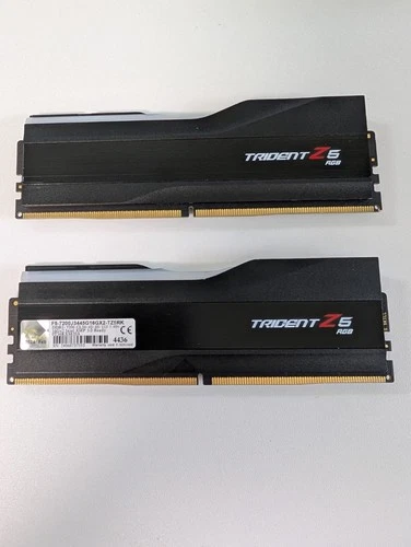 G.SKILL Trident Z5 RGB 32GB 2x16GB DDR5 7200 CL34 XMP 3.0 Intel