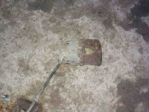 VW GOLF V Variant 1K5 Bremssattel vorne rechts 1.60 Petrol 75kw 1999 32623275