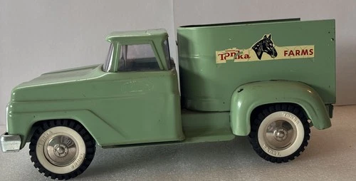 Vintage 1960s Tonka Farms Horse Truck #430, Green
