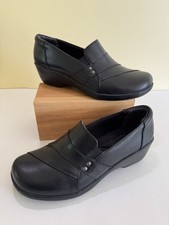 Clarks Collection Esha Marigold Slip-On Leather Loafers Women  s- Size 8M - Black