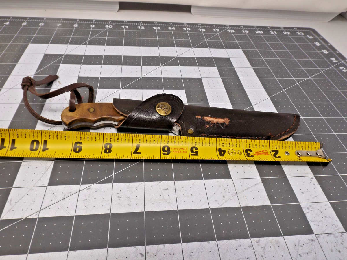 Browning Fixed Blade knife No 322525 Spain Whitetail Legacy