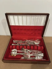 1847 Rogers Bros ADORATION Silverplate Flatware Silverware Vintage 38 Pcs. W/Box