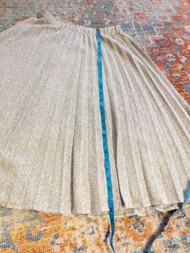 Vintage 1970's Small/Medium Gray Textured Knit Accordion Pleated Full Skirt - Picture 9 of 9
