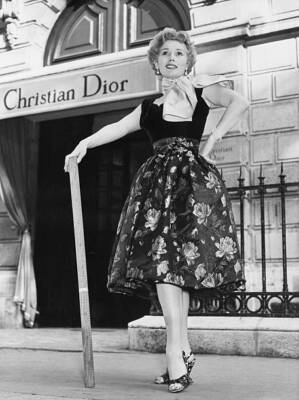 Zsa Zsa Gabor Outside Dior House - Paris, France Although bemo - 1953 Old Photo