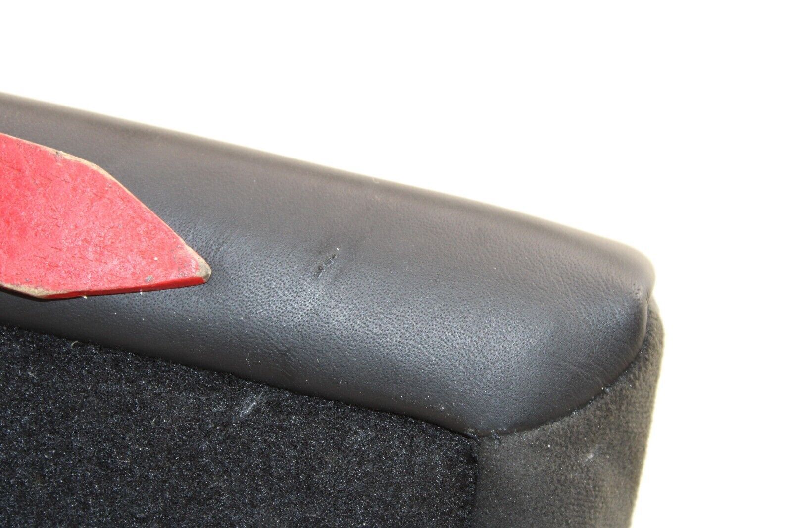 2017 - 2020 MASERATI LEVANTE REAR LEFT SIDE UPPER SEAT CUSHION & ARMREST OEM