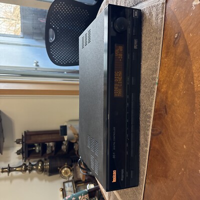 Lexicon DC-1 THX Preamp Processor Digital Stereo Controller
