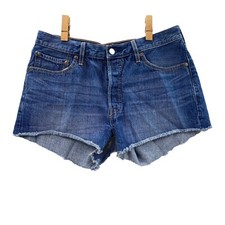 Levi's 501 Shorts Women's 32 Blue Cut Off Distressed Denim Pants Daisy Dukes