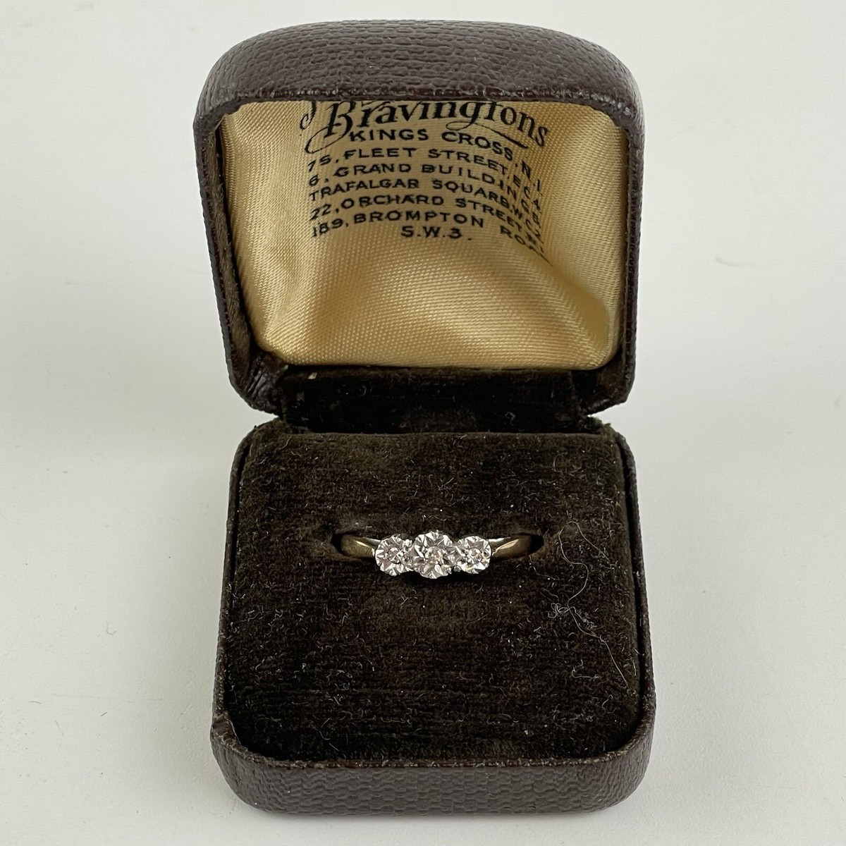 Vintage Bravingtons 9ct Yellow Gold Diamond Illusion Set Trilogy