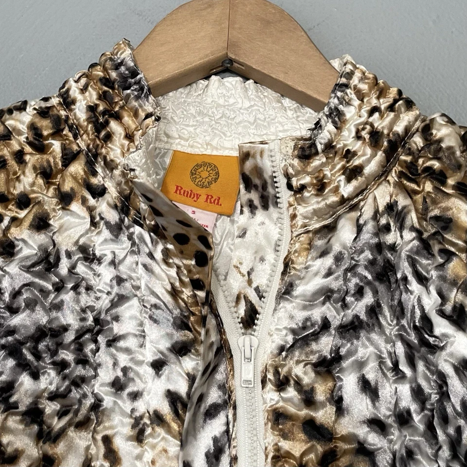 Ruby Rd Leopard Print Jacket Size Small Textured Crinkle Satin Artsy Mob Wife - Image 3 of 4