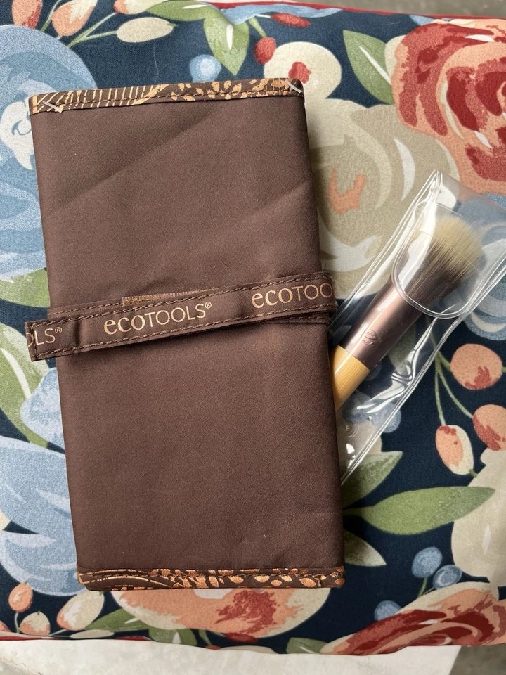 EcoTools Storage Bag Includes A Foundation Brush Foto 2 de 3
