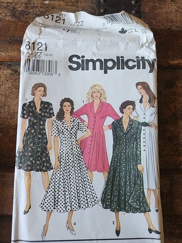 Simplicity 8121 Fit & Flared Dress Plus Size ZZ 20-26 Sewing Pattern UNCUT