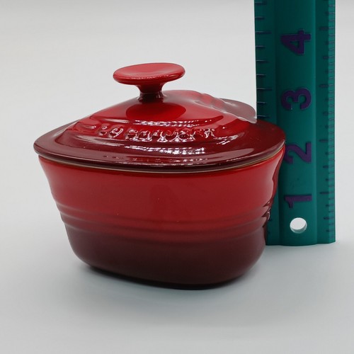 Le Creuset Heart Ramekin with Lid Single Serving for Casserole Desserts - Picture 12 of 12