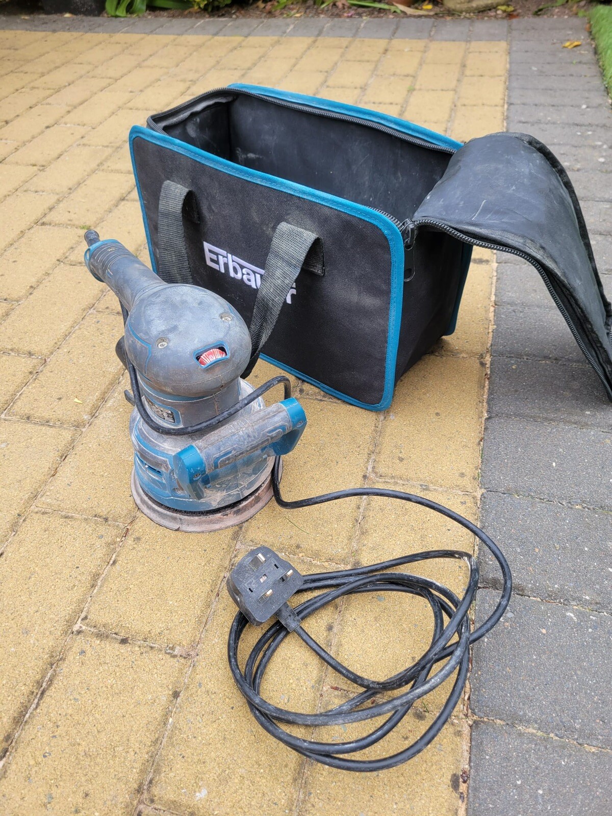 Erbauer ERO450 Corded Random Orbit Sander 3663602796688 eBay