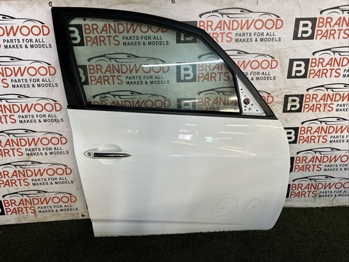Hyundai ix20 Mk1 10-24 puerta del conductor en blanco polar (PSW)