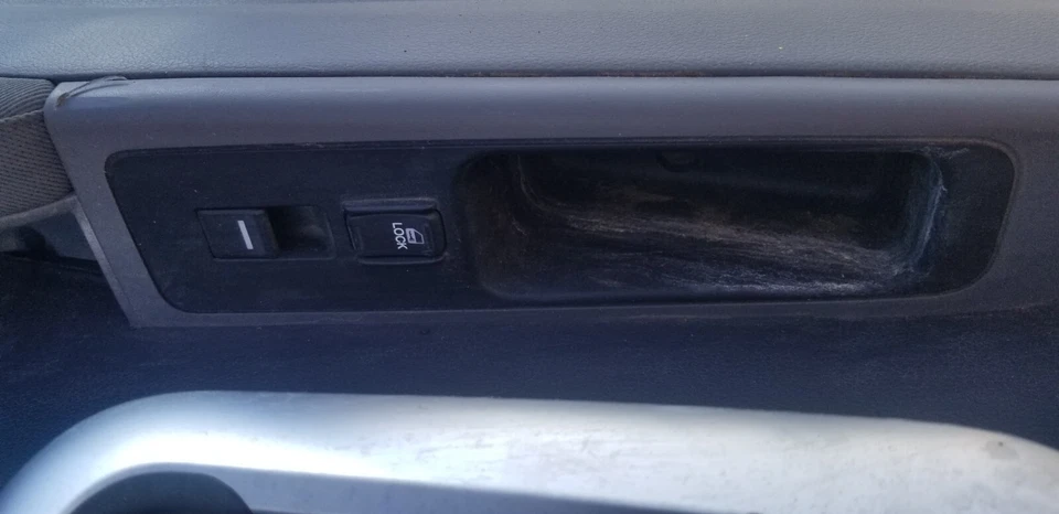 2006-2008 Honda Ridgeline Front Right Door Trim Panel W/ Window Switch OEM - Image 2 of 4