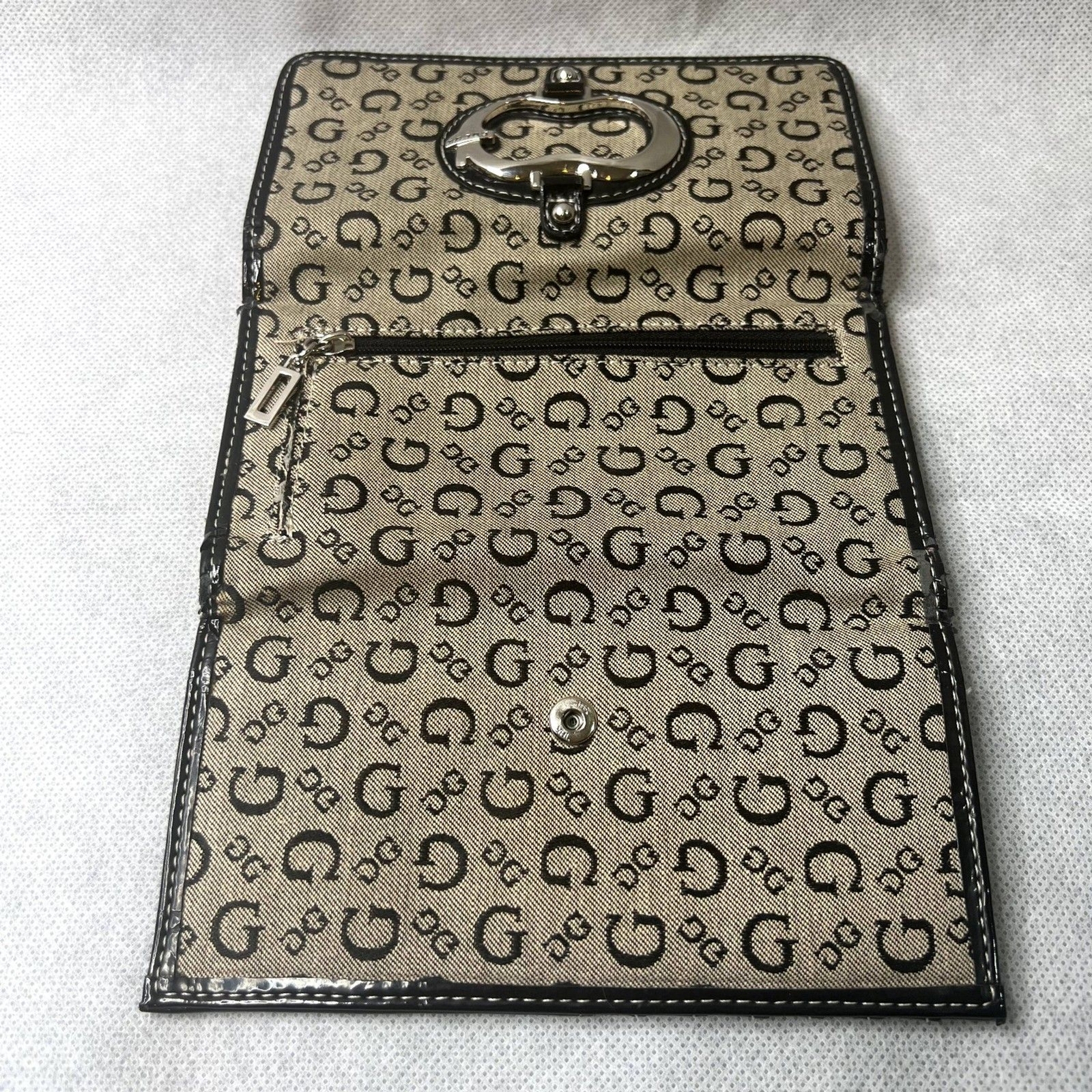 Guess Logo Wallet Trifold Basic Neutral - image 4