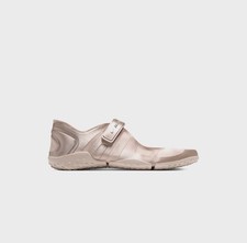 NEW WMNS Nike SKIMS Rift Satin Silt Red IQ7158-600 Women's Sizes 5.5-13 IN HAND