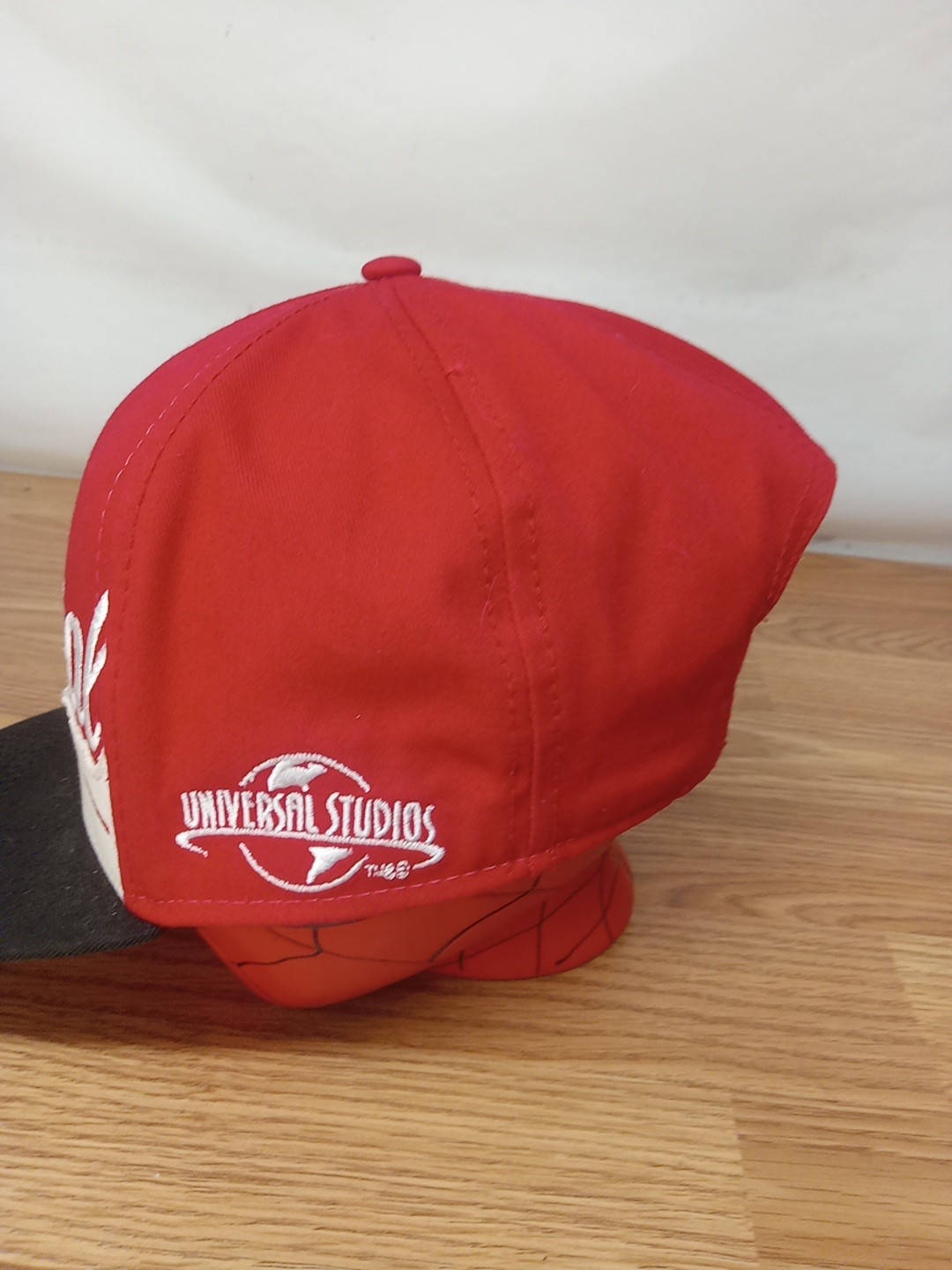 Universal Studios Hollywood Red White Black Snapback Hat Cap One Size Adult