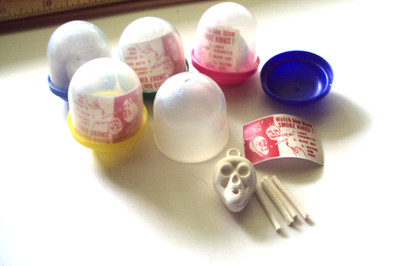 Vtg Gumball Charm Cracker Jack HK RARE LOT SMOKING SKULL / Cigarettes Capsules
