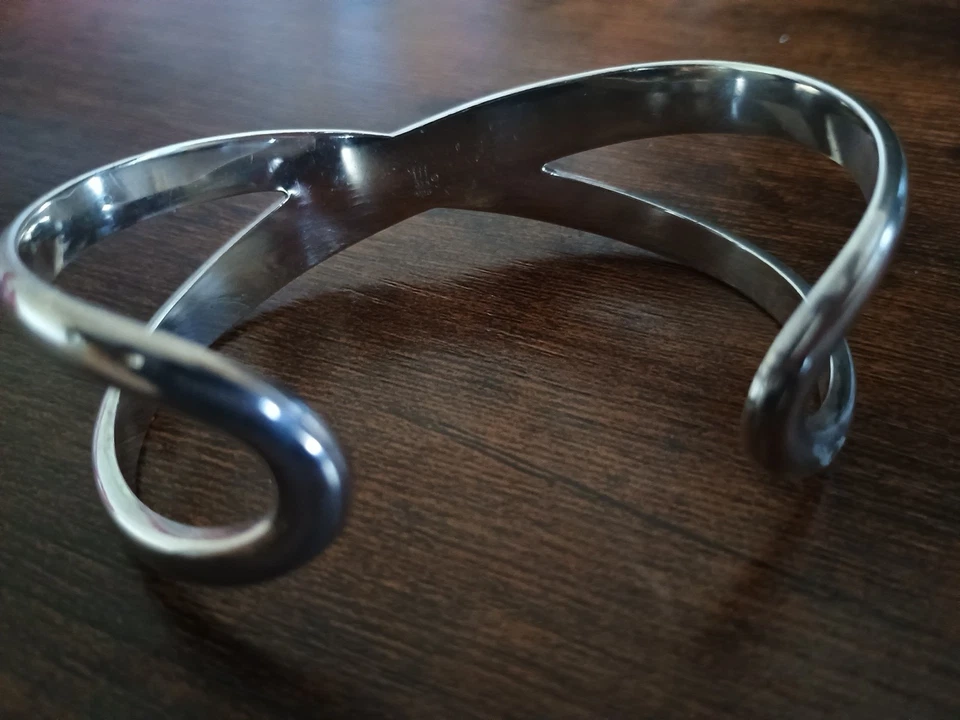 RARE RETIRED James Avery Crossover X Cuff Bracelet Sterling Silver 7.25" Around - Image 3 of 4