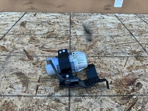 Genesis G70 2019-2021 OEM Motor Staubsauger Pumpe W / Halterung Assey (2.0T &