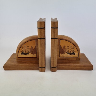 Vintage Paar Intarsien Holz Buchstützen verziert mit Schiffen Boote