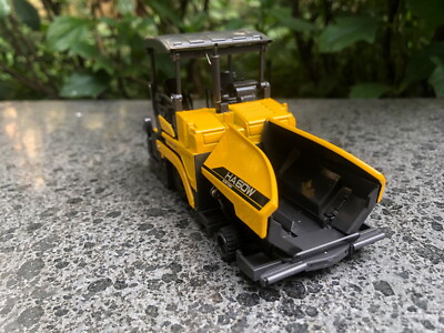 1/50 Scale Sumitomo HA60W Asphalt Paver Diecast model Collection