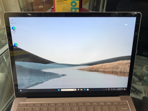 MICROSOFT SURFACE LAPTOP 3 WINDOWS 11 , 256GB SSD , 8G RAM - CRACKED SCREEN - Picture 3 of 24