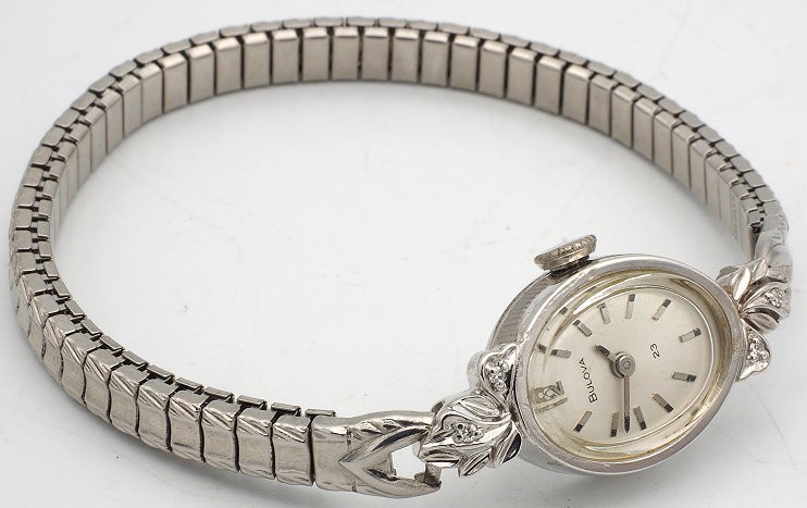 Vintage BULOVA Ladies Watch 4 diamonds 14K Gold 23 Jewels Grade 5BD Run