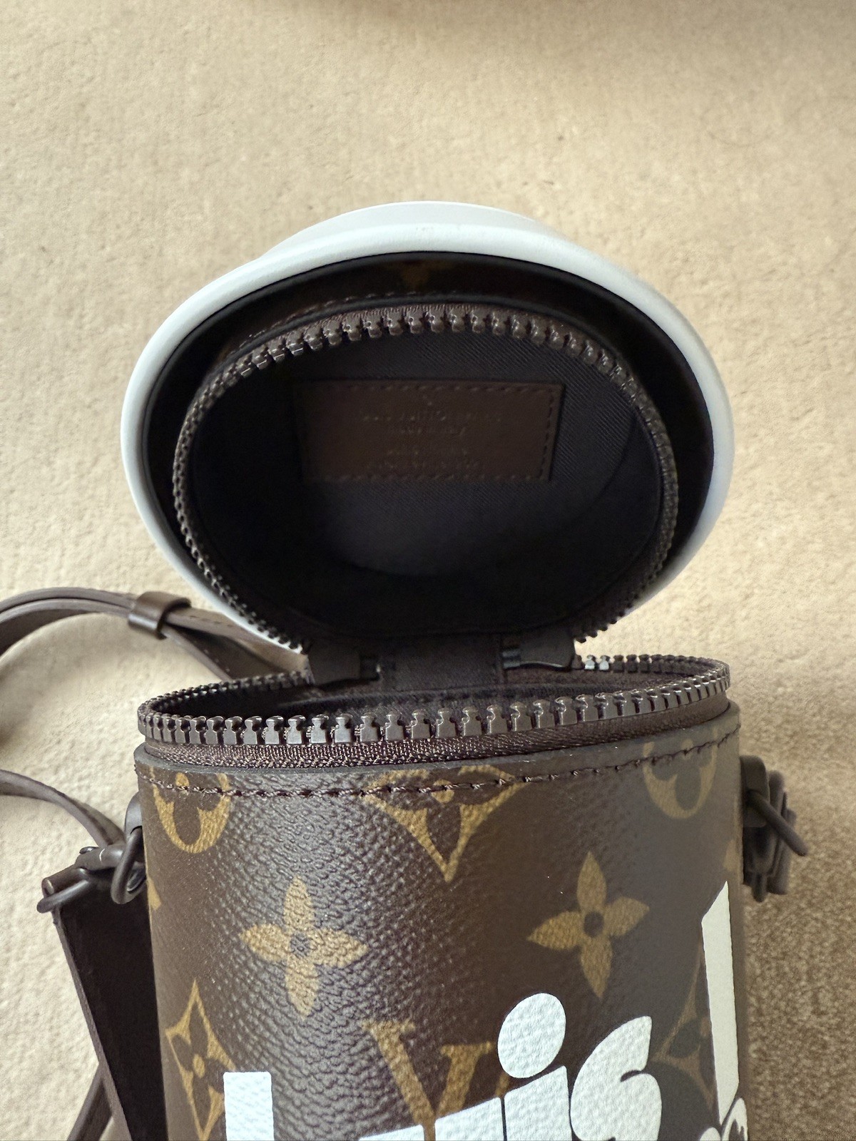 Rare Louis Vuitton Monogram Coffee Cup Bag by Virgil Abloh image 7