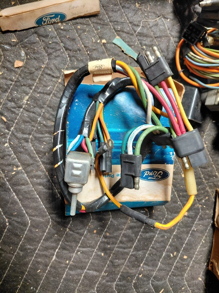 Nuevo de Lote Antiguo 1963 1964 1965 1966 Ford F100 F250 F350 Interruptor Intermitente de Advertencia de Emergencia Foto 2 de 3