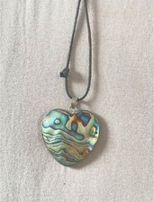 Wunderschönen Perlmuttkette In Herzform  ￼