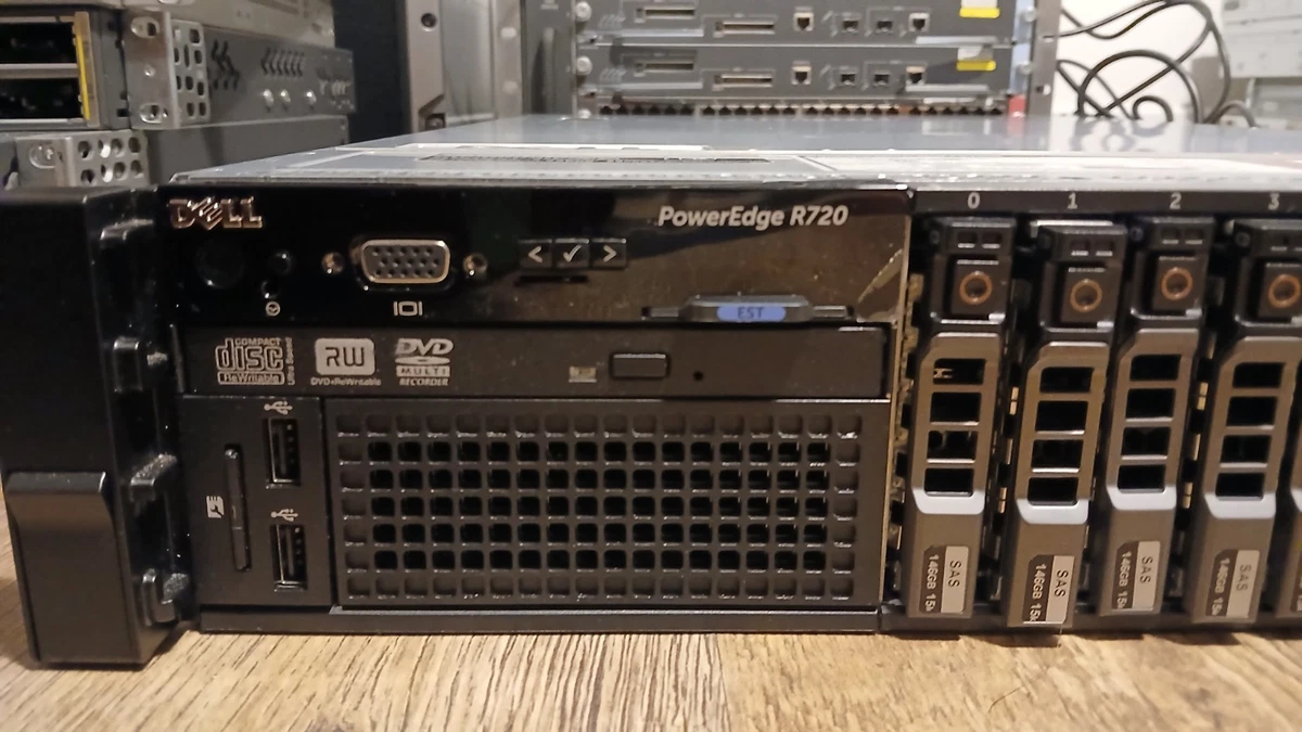 Serveur Dell PowerEdge R720 D'occasion - 2x Xeon E5-2640, 128Go RAM, 16 Baies 2.5", H710, Garantie 1 An