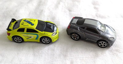 Lot of (2) Hexbug Tagamoto Cars